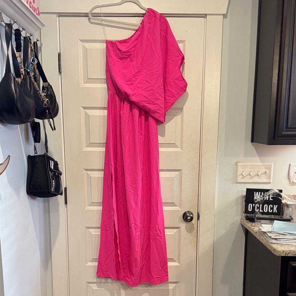 Elegant Pink One-Shoulder Dress
